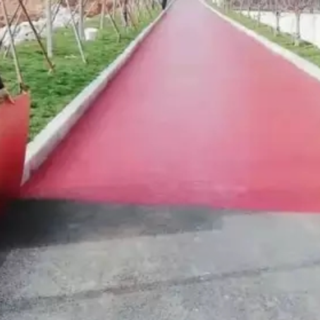 丽江​ 彩色路面喷涂翻新是一种低成本